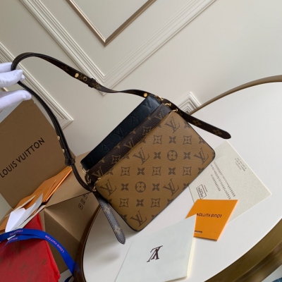 LV路易威登 LV3 三合一單肩包 壓紋綿羊皮 M45412