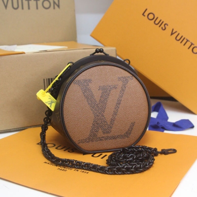 LV路易威登 Boursicot Boîte Chapeau...
