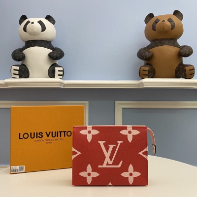 LV路易威登 Pochette Voyage 盥洗袋 炫彩雙...