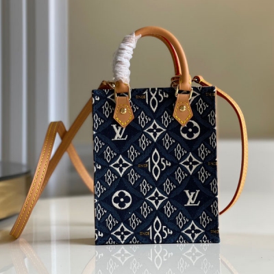 LV路易威登 Petit Sac Plat 手袋 斜挎包 M...