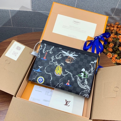 LV路易威登 POCHETTE VOYAGE MM手拿包 N40205 地圖絲印