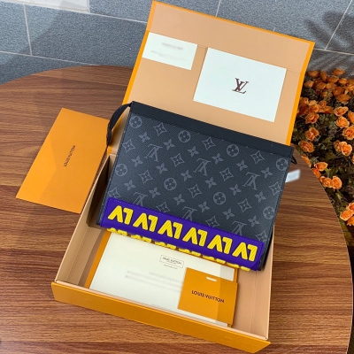 LV路易威登 全新中號手拿包 M80792黑花 字母系列