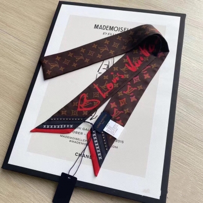 LV路易威登 Fall in Love BB束髮帶 Monogram圖案飄帶 雙面風尚 120 x 5 cm