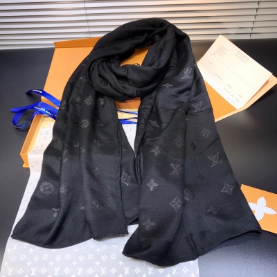 LV路易威登 秋冬季羊絨圍巾 質感高級到爆 稀缺貨色 2色 75x200cm