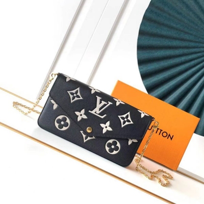 LV Pochette Félicie 黑色壓紋鏈條包 M8...