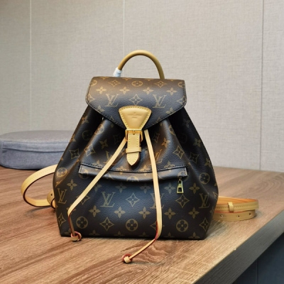 LV路易威登 Montsouris 經典老花小號雙肩包 M4...