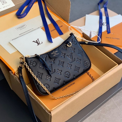 LV路易威登 Easy Pouch On Strap 黑色壓...