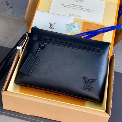 LV路易威登 AEROGRAM 黑色小牛皮手包 M69837