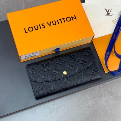LV路易威登 黑色壓花錢包 M62369 散發魅力