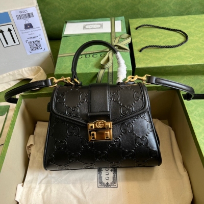 GUCCI古馳 黑色壓花皮革小號肩背包 675791