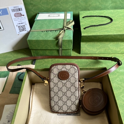 GUCCI古馳 烏木色互扣式迷你斜挎包 700959