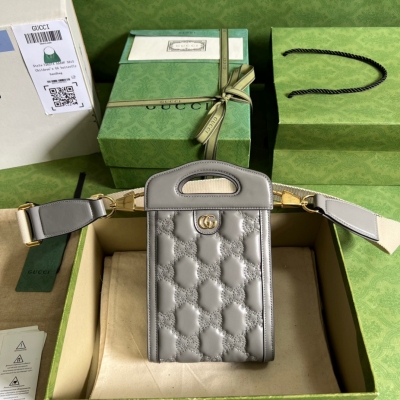 GUCCI古馳 GG matelassé系列 灰色G壓花迷你...