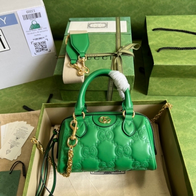 GUCCI古馳 GG matelassé 綠色壓花皮革迷你鏈...