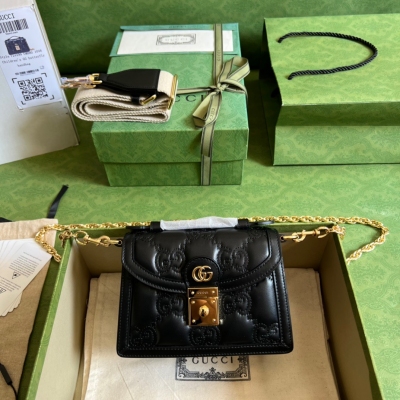 GUCCI古馳 GG Matelassé 黑色全皮壓花小號單...