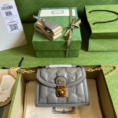 GUCCI古馳 GG Matelassé 灰色全皮壓花小號鏈...