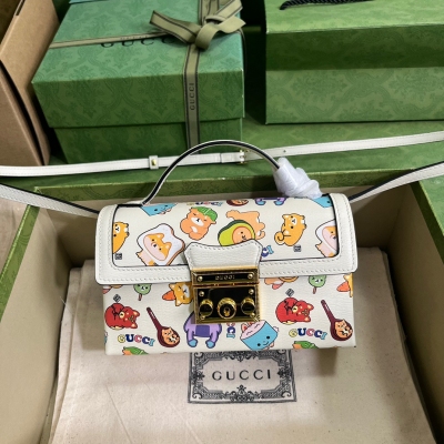 GUCCI古馳 掛鎖動物印花迷你女挎包 652683