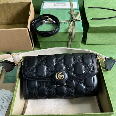 GUCCI古馳 GG Matelassé 繡花G黑色真皮小號...