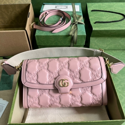 GUCCI古馳 GG Matelassé 繡花G粉色小號手袋...