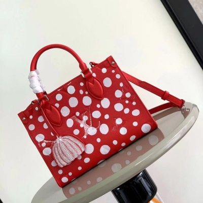 LV路易威登 LV x YK OnTheGo 紅波點真皮小號...