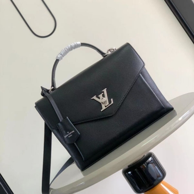 LV路易威登 MY LOCKME 黑色小牛皮手提包 M548...