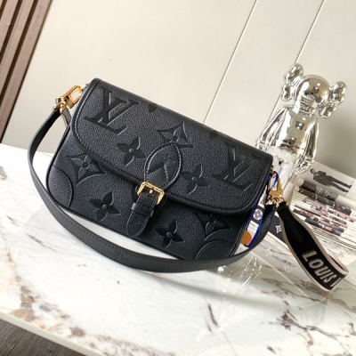 LOUIS VUITTON Diane 黑色壓紋女士手袋 M...