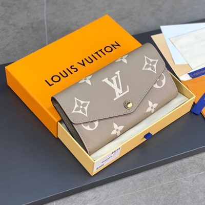 LOUIS VUITTON M81049 杏色經典女士按扣錢...