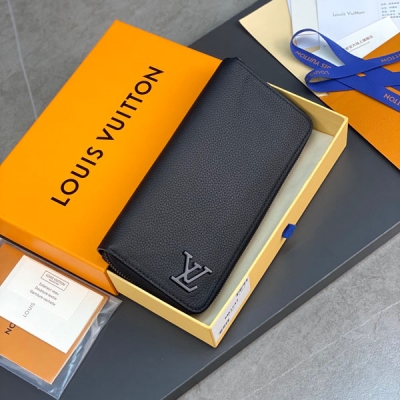 LOUIS VUITTON 黑色拉鍊豎款錢夾 Zippy M...