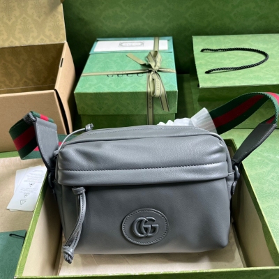 GUCCI古馳 灰色原廠皮同色系雙G斜挎男包 725696