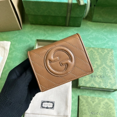 GUCCI古馳 Blondie系列棕色正品皮卡包 76031...