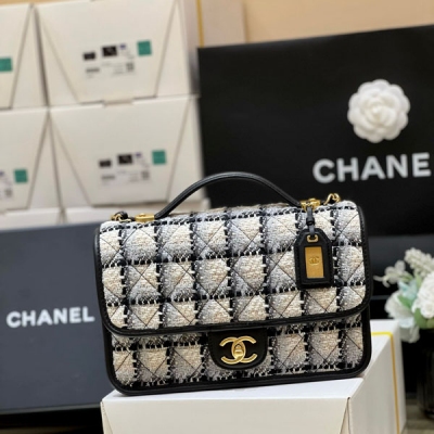 CHANEL香奈兒 經典大號毛呢豆腐郵差包 AS3653