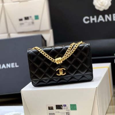CHANEL香奈兒 小金柱調節扣黑色小羊皮Woc發財包 AP...