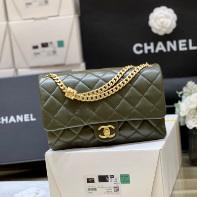 CHANEL香奈兒 原廠小羊皮大號綠色小金柱調節包 AS36...