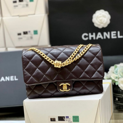 CHANEL香奈兒 酒紅小羊皮小金柱調節包 AS3609