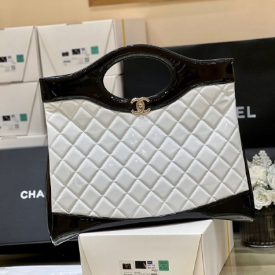 CHANEL香奈兒 大號漆皮熊貓配色 31bag 單肩包 A...