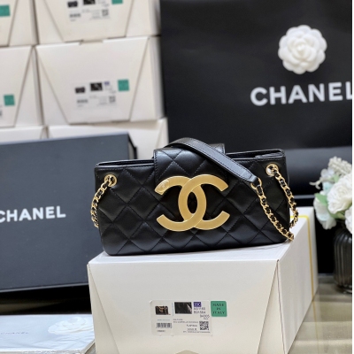 CHANEL香奈兒 2024新品 復古大雙C小羊皮法棍包 A...