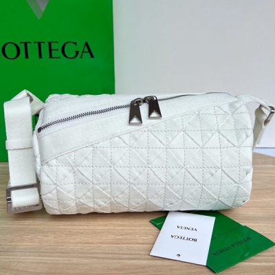 BOTTEGA VENETA 織帶編織新款男女織帶包 690...