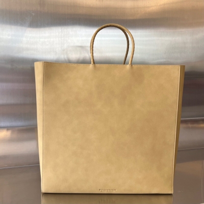 BV寶緹嘉 2023早秋新品 Brown Bag 小牛皮手提...