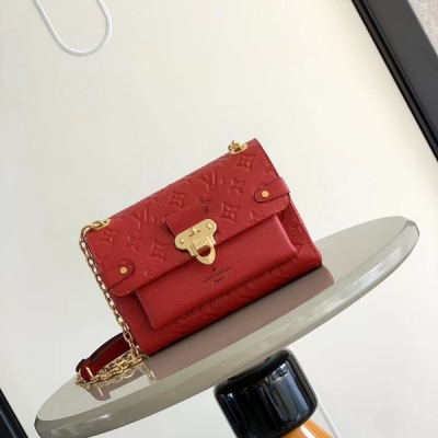 LOUIS VUITTON Vavin 絲滑紋理紅色小號肩背...