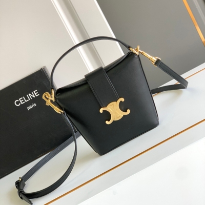 CELINE TRIOMPHE 凱旋門黑色牛皮迷你薯條包 1...