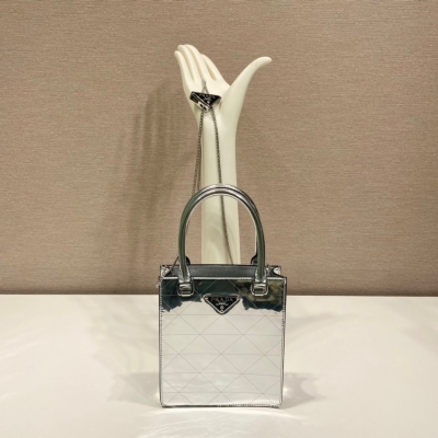 PRADA普拉達 小號方形菱格鏡面托特包 1BA331